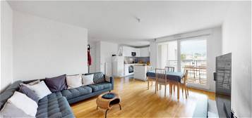 Appartement meublé  à louer, 4 pièces, 3 chambres, 82 m²