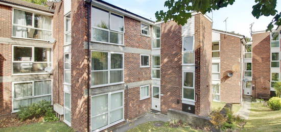 Flat for sale in Southall Close, Ware SG12