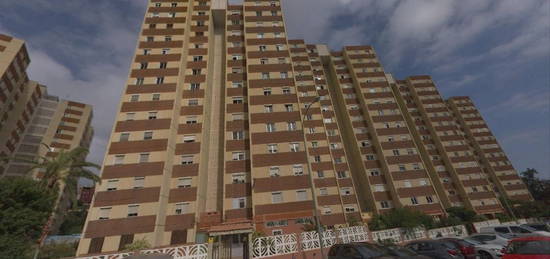 Piso en venta en Schamann - Rehoyas