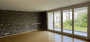 4-Zimmer-Wohnung mit Balkon und EBK in ruhiger und grüner Lage in Haar bei München