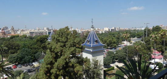 Piso en venta en Paseo Alameda, Exposició