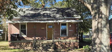 307 Elizabeth St, Clinton, SC 29325