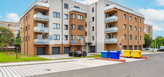 Prodej bytu 2+kk 44 m², Viktora Olivy, Nové Strašecí