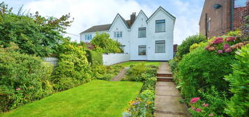 3 bed semi-detached house for sale