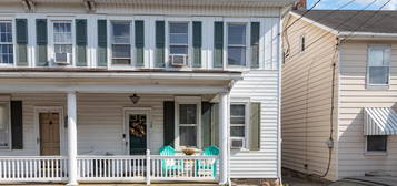 34 W Maple St, Wrightsville, PA 17368