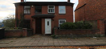 Semi-detached house to rent in Wellington Street, Stapleford NG9