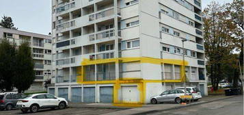 Grand appartement 3 chambres Petite Hollande avec garage