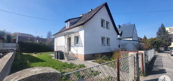 Einfamilienhaus mit Keller, Garage & Luftwärmepumpe