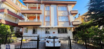 Kuşcağız'da Kat da Tek Daire 4+1 Kilerli Muhteşem Satılık Daire