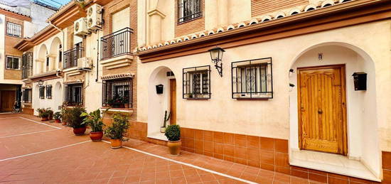 Casa adosada en venta en Ribera, Maracena