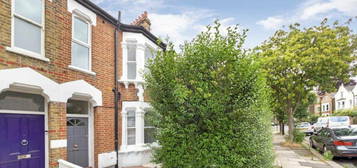 4 bedroom terraced house