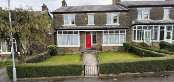 5 bed semi-detached house for sale