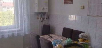 Vand apartament 3 camere