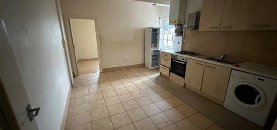 2 bed flat to rent