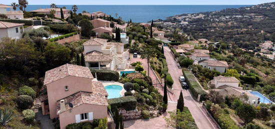 Villa vue mer avec piscine privée dans domaine sécurisé