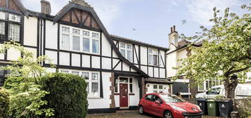 Property to rent in Surbiton Hill Park, Surbiton KT5