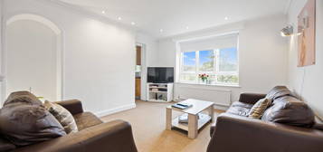 2 bed flat to rent