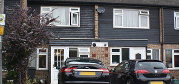 2 bed terraced house to rent