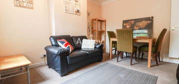 Terraced house to rent in Northcote Road, Southampton, Hampshire SO17