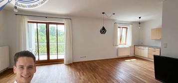 Helle Wohnung mit sonnigem Balkon