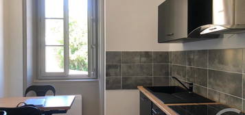 Location appartement 2 pièces 29 m²