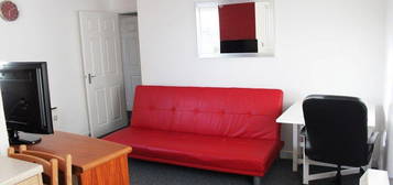 Flat to rent in Anglesea Terrace, Southampton SO14