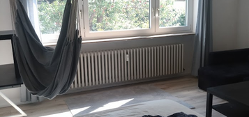 Helle modernisierte Gartenwohnung mit Terrasse und EBK in Toplage