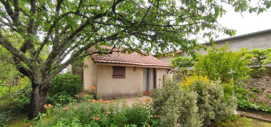 Maison de village  à vendre, 8 pièces, 4 chambres, 141 m²