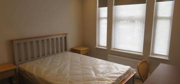 Room to rent in 1st Floor, Haringay Road, Haringey N15