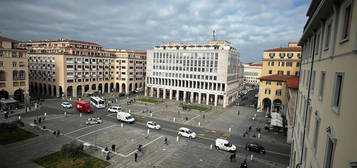 Quadrilocale piazza Grande, Via Grande - Piazza della Repubblica, Livorno