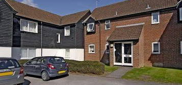 Flat to rent in Eeklo Place, Newbury RG14