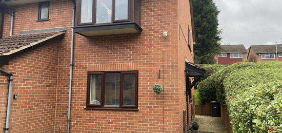 Flat to rent in Lower Parklands, Kidderminster DY11