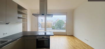 / DACHTERRASSE / IN DEN INNENHOF  AUSGERICHTET / 2 ZIMMER / AB 1.02.2025 VERFÜGBAR