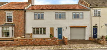 4 bedroom terraced house for sale