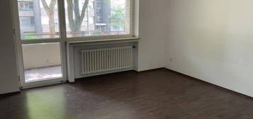 Frei für Zwei! gut geschnittene 2-Zimmer-Wohnung mit Balkon in MG Schmölderpark- WBS erforderlich