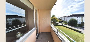 ++ MODERNISIERTE WOHNUNG + SONNENBALKON + AUFZUG IN RUHIGER LAGE!! ++