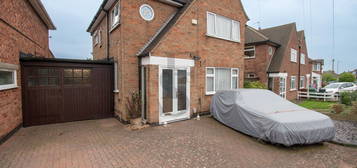 4 bed detached house for sale