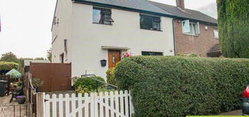 3 bed semi-detached house to rent