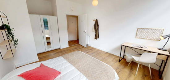 Studio meublé  à louer, 1 pièce, 15 m², Ascenseur