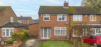 3 bed semi-detached house for sale