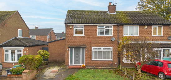 3 bed semi-detached house for sale