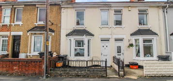 Terraced house to rent in Guppy Street, Swindon SN2