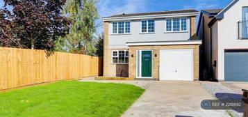 3 bedroom detached house