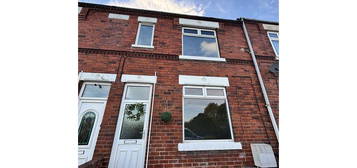 Terraced house to rent in Edlington Lane, Warmsworth, Doncaster DN4