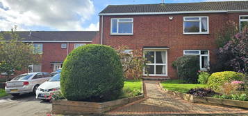 5 bed semi-detached house for sale