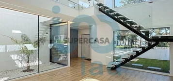 Casa / Villa T4 em Amora de 280,00 m²