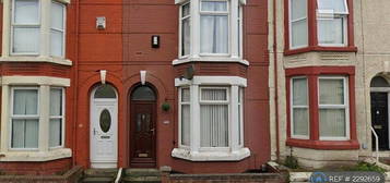 2 bedroom terraced house