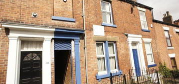 Terraced house to rent in Roebuck Road, Sheffield S6