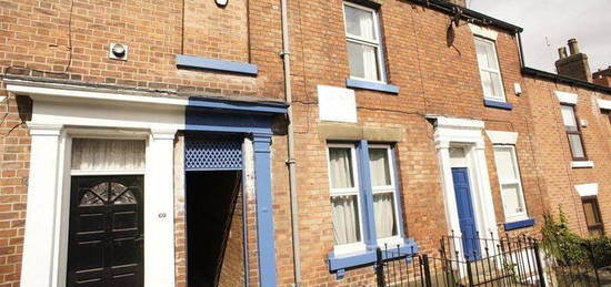 Terraced house to rent in Roebuck Road, Sheffield S6