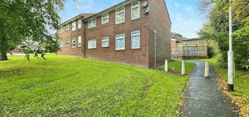 2 bedroom ground floor flat for sale